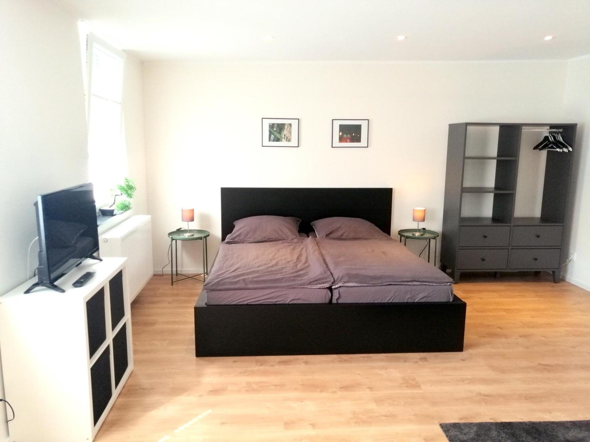 Schoene 3-zimmer-wohnung In Koeln-brueck Mit Eigenem Parkplatz Colónia