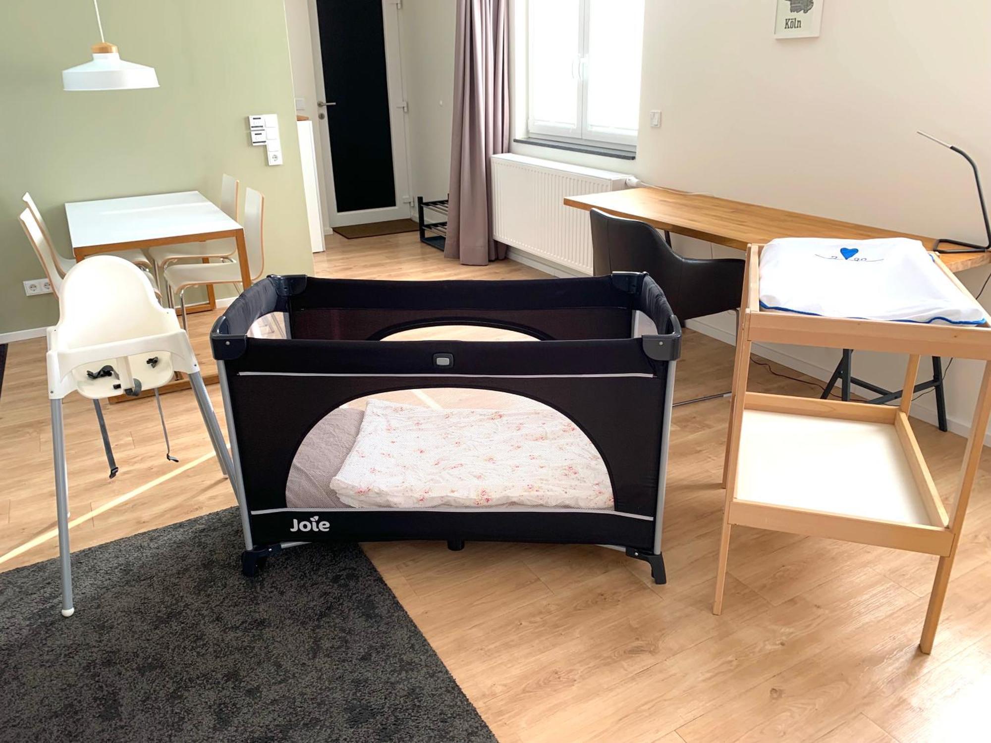 Schoene 3-zimmer-wohnung In Koeln-brueck Mit Eigenem Parkplatz Apartamento Colónia